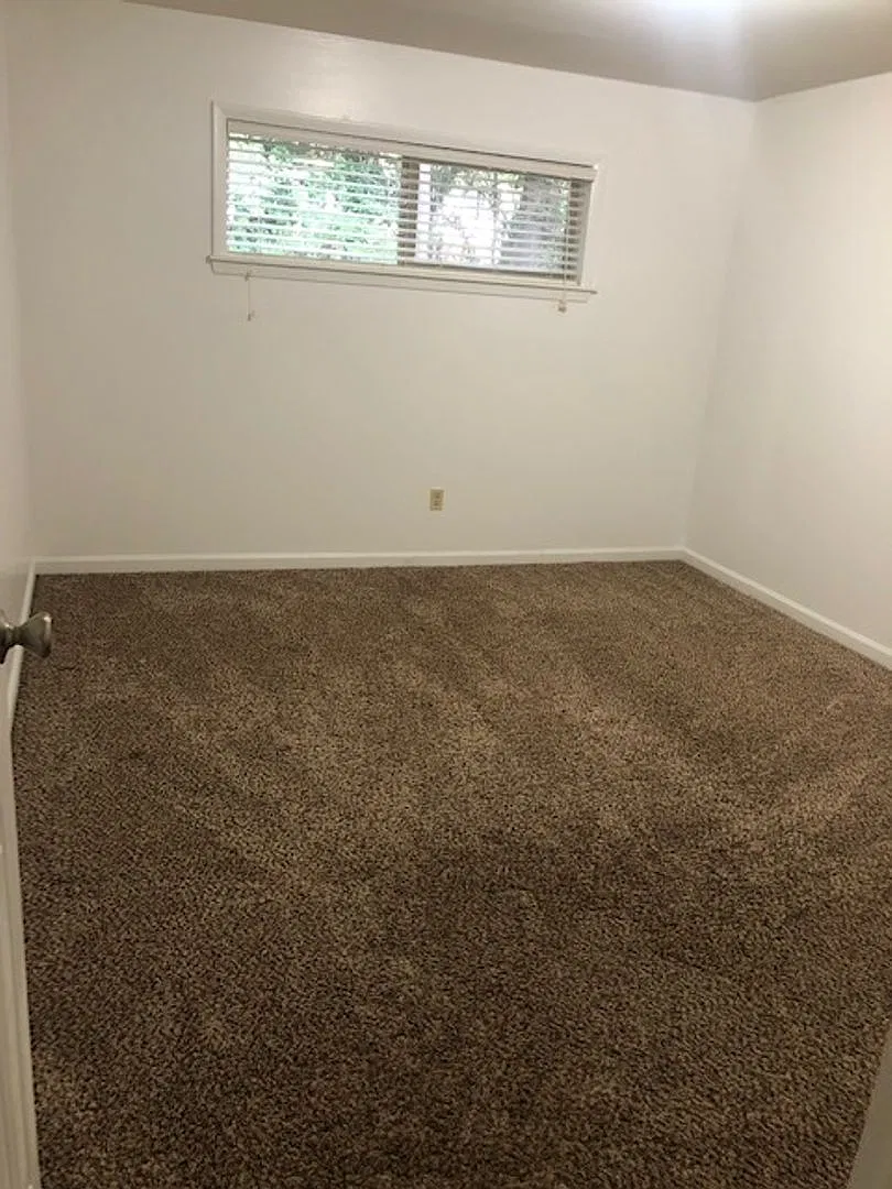 2 Bed 1 Bath Apartment in Gated Community with Pool! — Photo 3