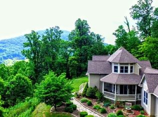603 Lotawatah Dr, Burnsville, NC 28714