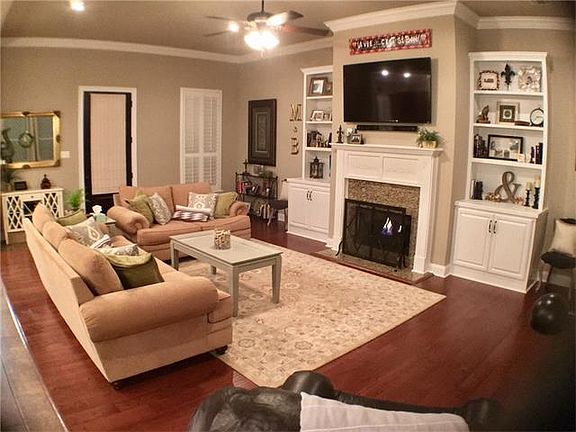 3rd image of 20226 Thornwood Dr