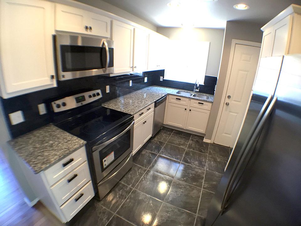 1st image of 518 NW 27th St