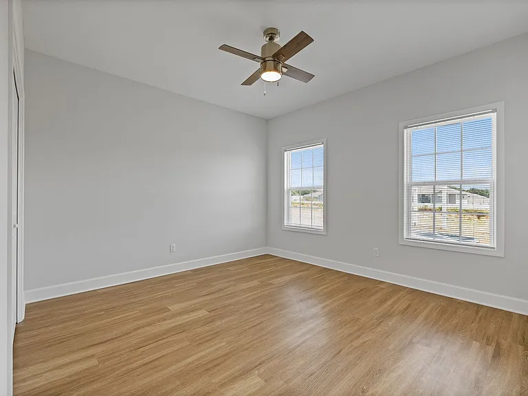 132 Wingate Ave — Photo 14