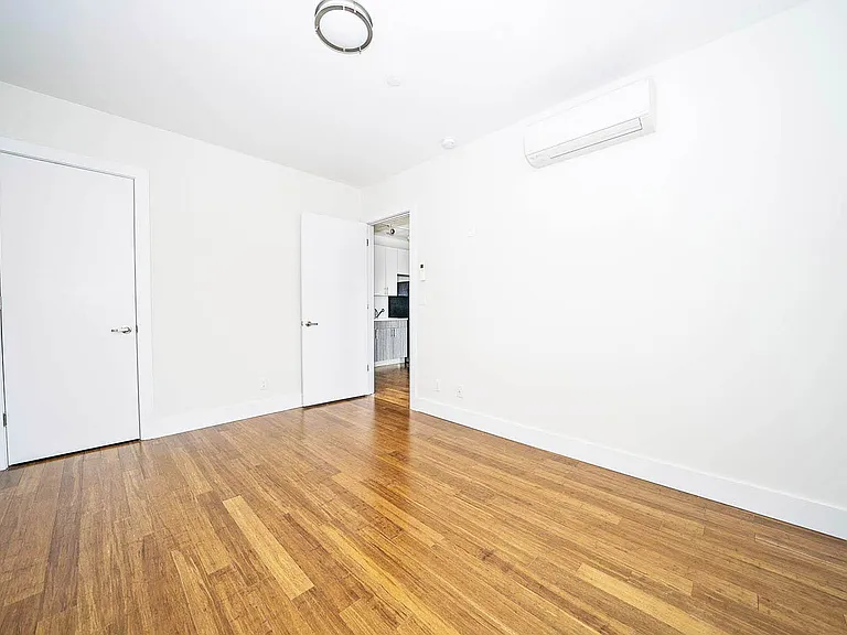 1568 Pacific St #4B — Photo 8