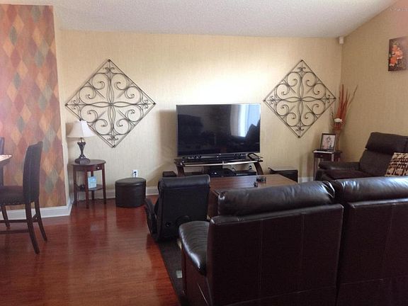 2nd image of 1874 Willesdon Dr W