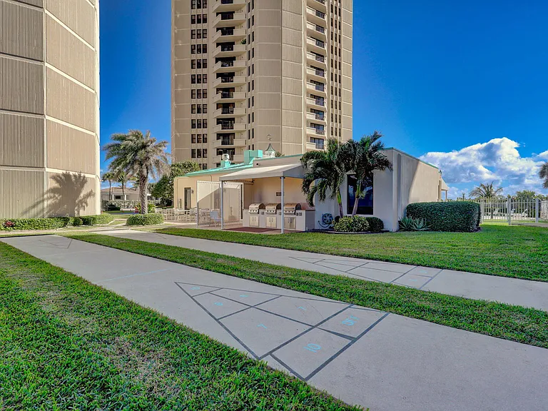 2800 N Ocean Dr #A-17C — Photo 45