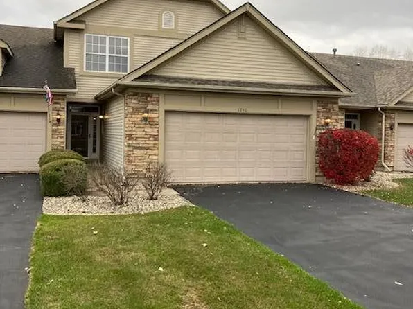 1246 Lily Ln, Schererville, IN 46375