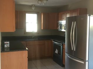 7 Gordon St, Cranston, RI 02910