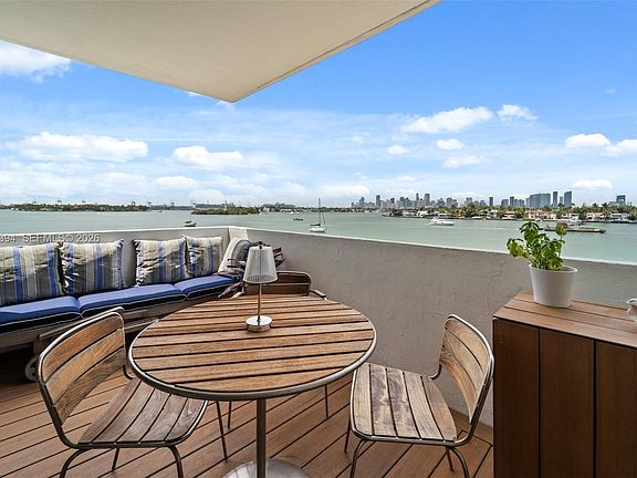4th image of 3 Island Ave APT 4I