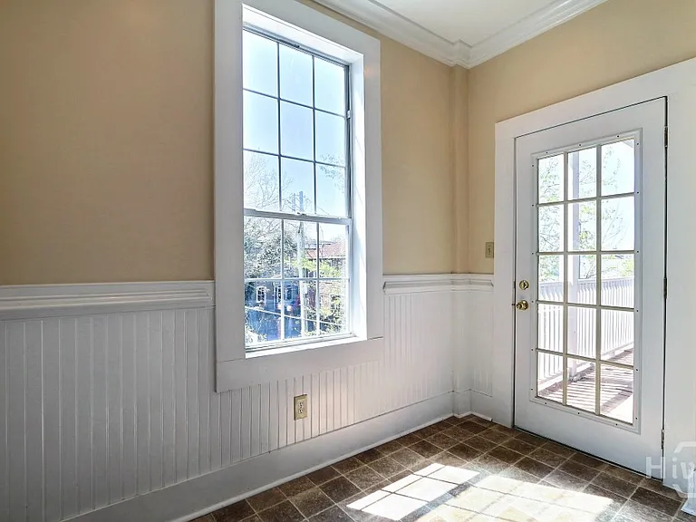 315 W Gwinnett St — Photo 16