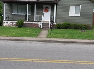 400 McDonald Ave, Man, WV 25635