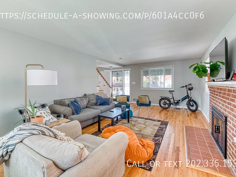 1525 Channing St NE — Photo 10