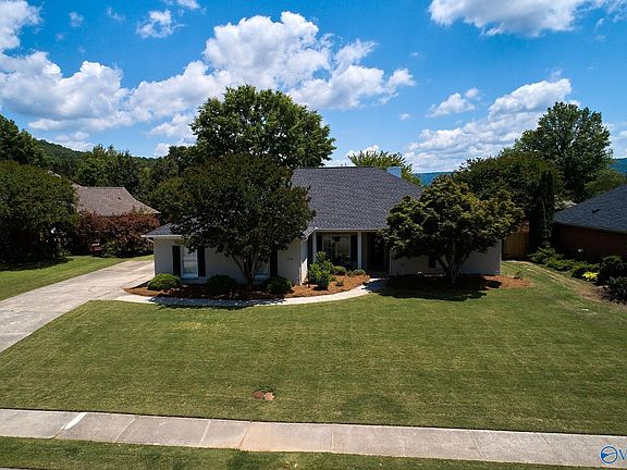 2nd image of 2836 Willowick Trl SE