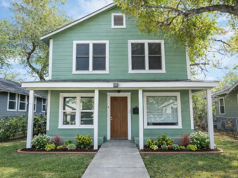 342 Vine — Photo 2