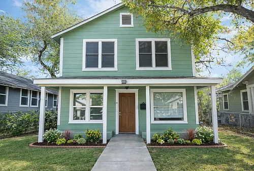 Floor plan 342 Vine B