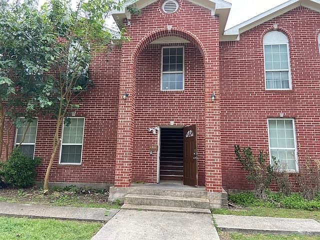 1st image of 4542 Otterbury Dr #B