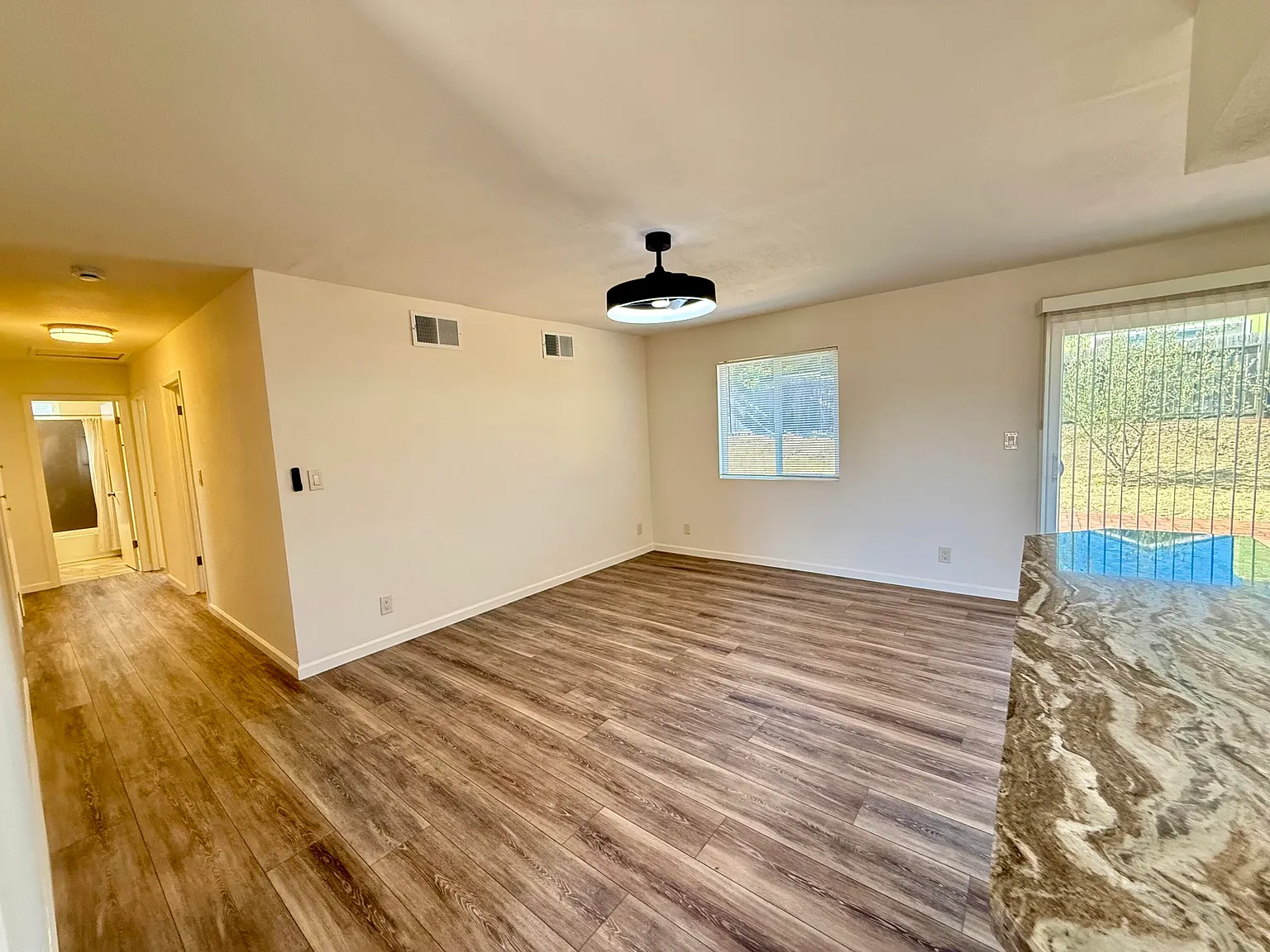 4 bed, 2.0 bath, $5,750 — Photo 4