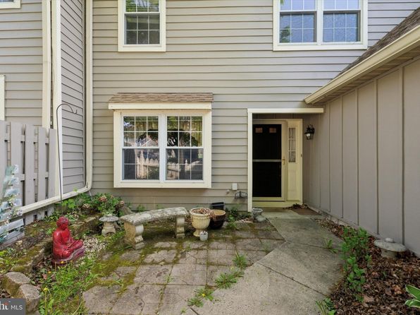 108 Orchard Ct, Blue Bell, PA 19422