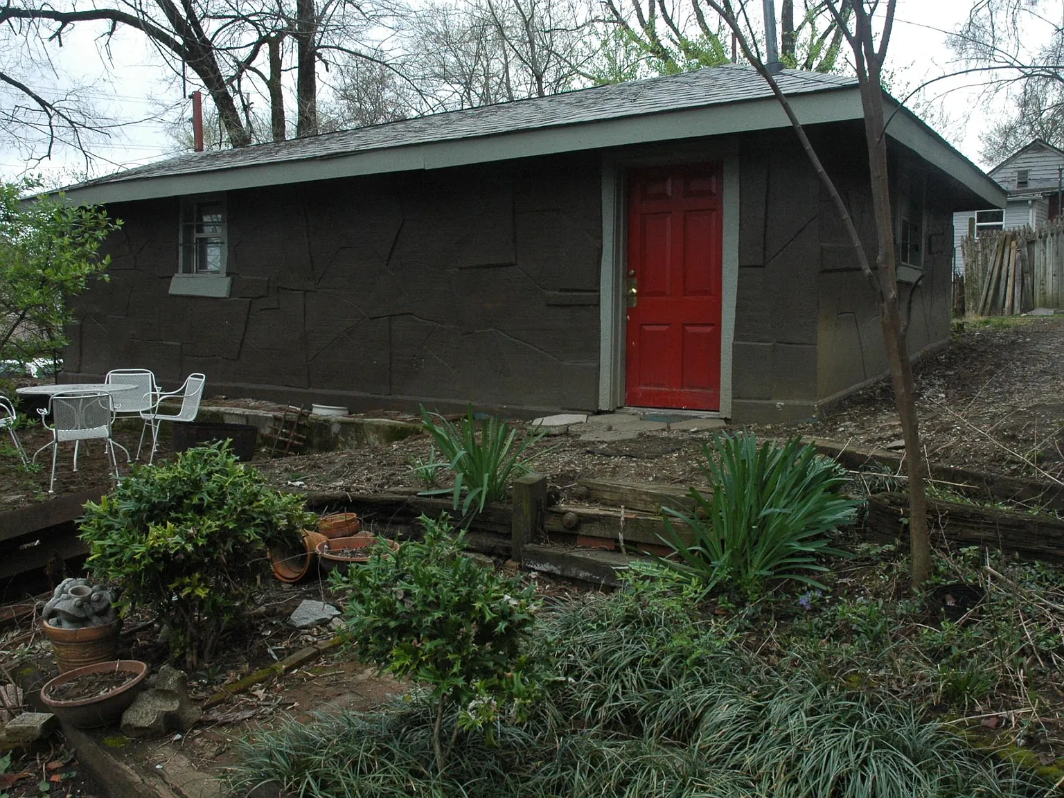 Studio, 500 sqft, $825 — Photo 2