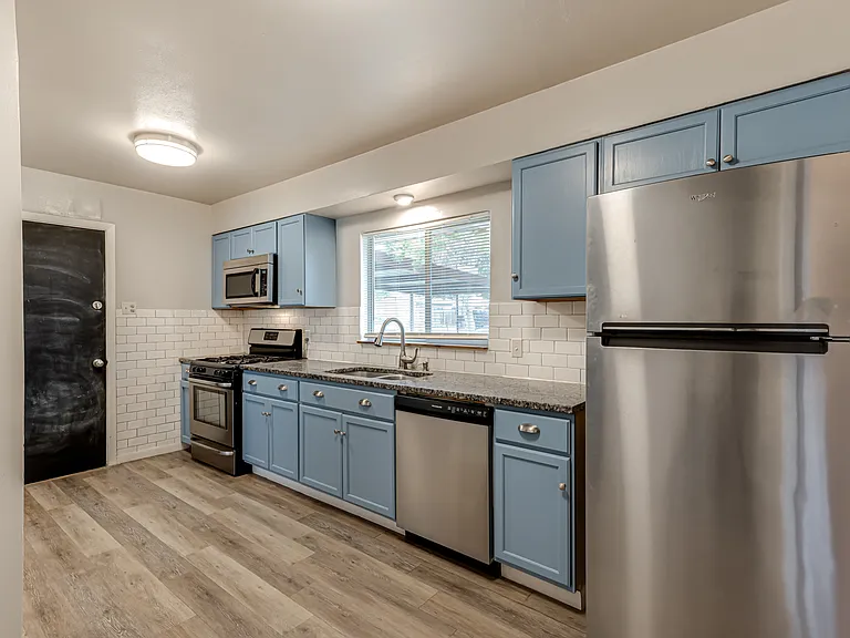 354 Brettonwood Dr #1 — Photo 12