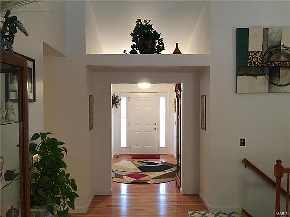 4th image of 1927 Meadow Trails Dr