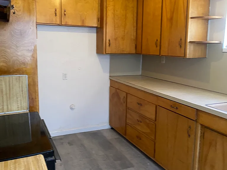 3716 Suhre St #C — Photo 2