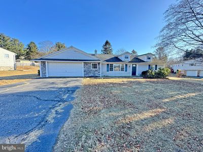 50 Red Maple Ave, Mountain Top, PA, 18707