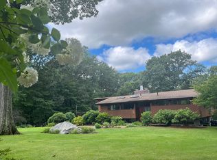 64 Woodside Rd, Harvard, MA 01451