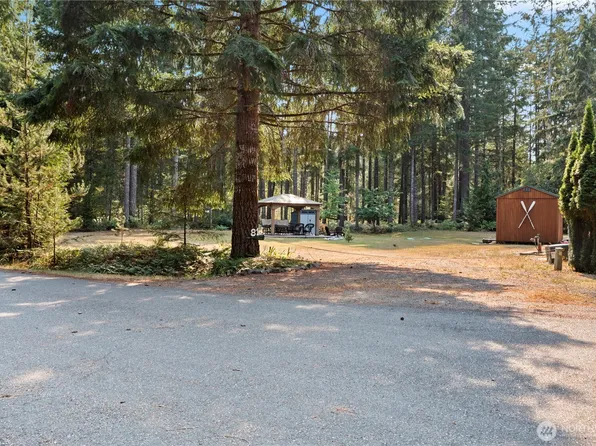 81 N Varden Way, Hoodsport, WA 98548