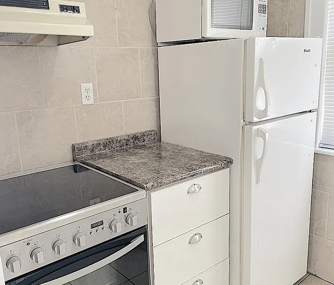 359 Hanna St W #2 — Photo 18