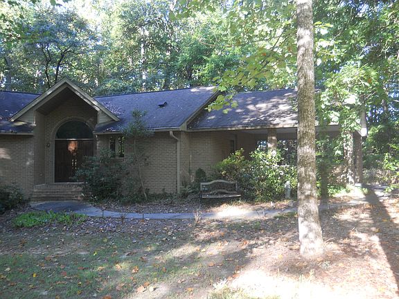 4th image of 3277 Drury Ln