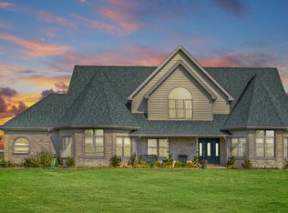 2527 E Kentucky Rd, Beecher, IL 60401