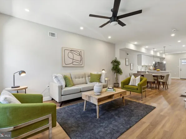 4525 Smick St, Philadelphia, PA 19127