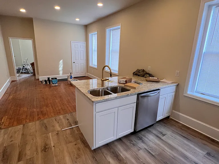 1005 W High St — Photo 15
