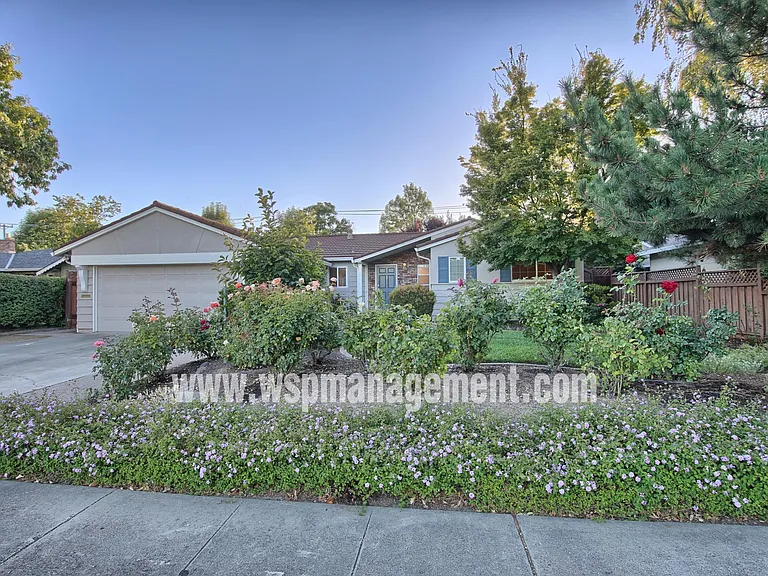 921 Monica Ln — Photo 2