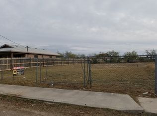 458 J R Rodriguez Cir, Eagle Pass, TX 78852