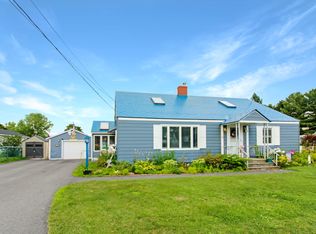 78 Crestmont Rd, Bangor, ME 04401