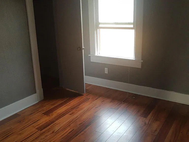 1520 N Hayes Ave — Photo 21