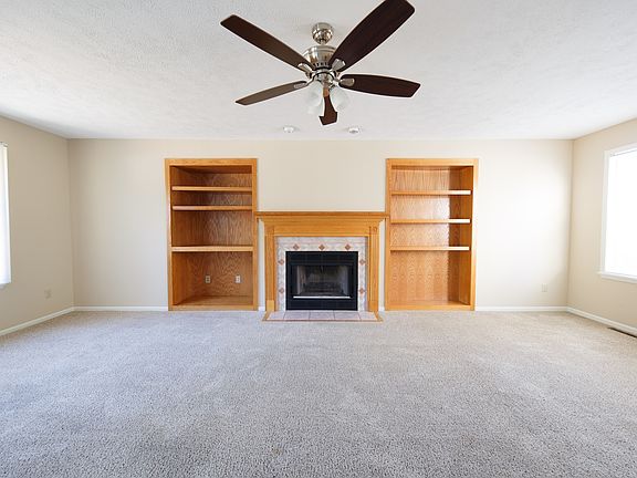 5th image of 3761 Harwood Ln