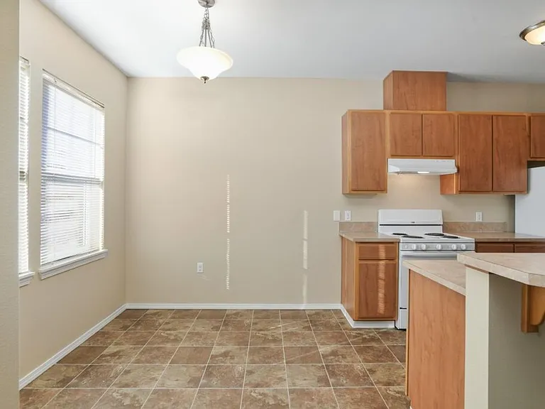 Baxter Ridge Apartments — Photo 44