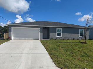 371 SW Aero Cir, Pt Saint Lucie, FL 34953