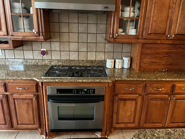21160 Chancery Ct — Photo 22