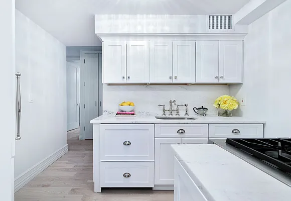 Rented by Compass | media 27