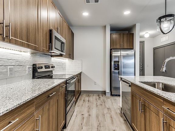 5th image of 4323 S Congress Ave #2403