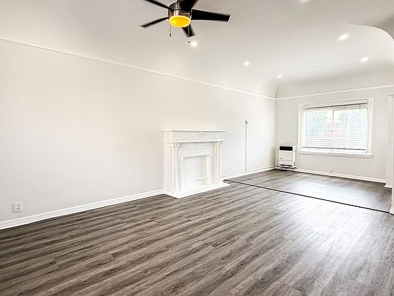 2nd image of 207 N Berendo St #1/4