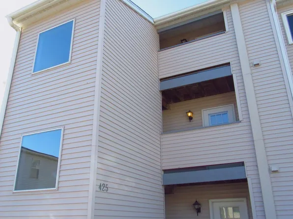 425 6th Ave APT A, Coralville, IA 52241