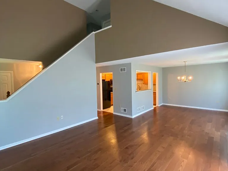 472 Hillside Dr — Photo 12