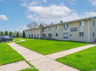 1319 Clayton Ct #12372082, Oshkosh, WI 54902