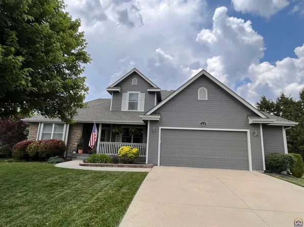 2223 SE Aspen Ct, Topeka, KS 66605