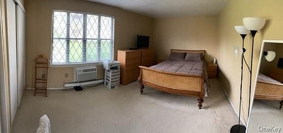 4th image of 408 Sierra Vista Ln