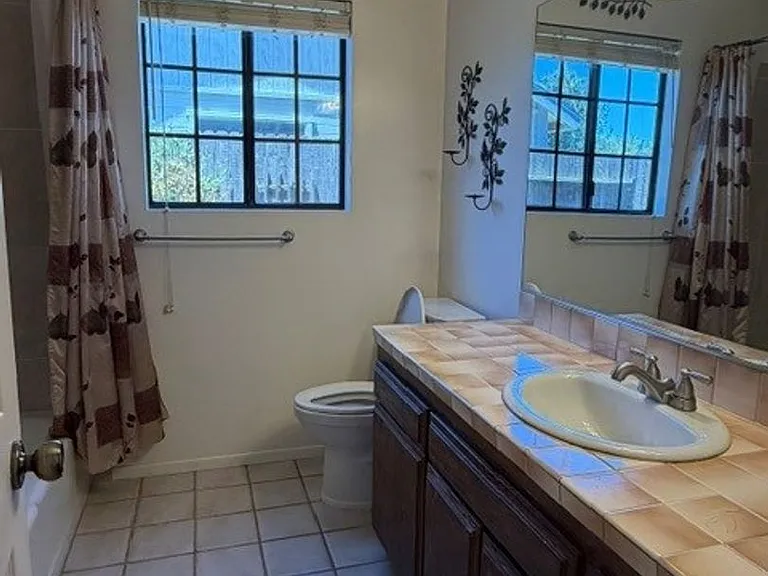 1309 Cheyenne Ln — Photo 7