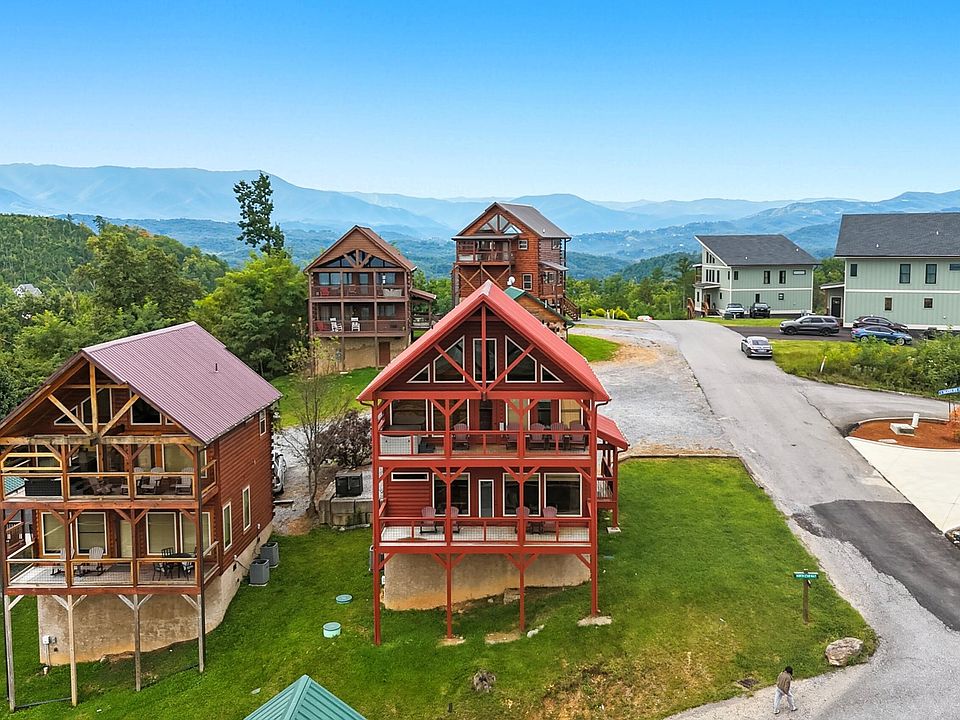 2nd image of 2042 Starr Crest Dr